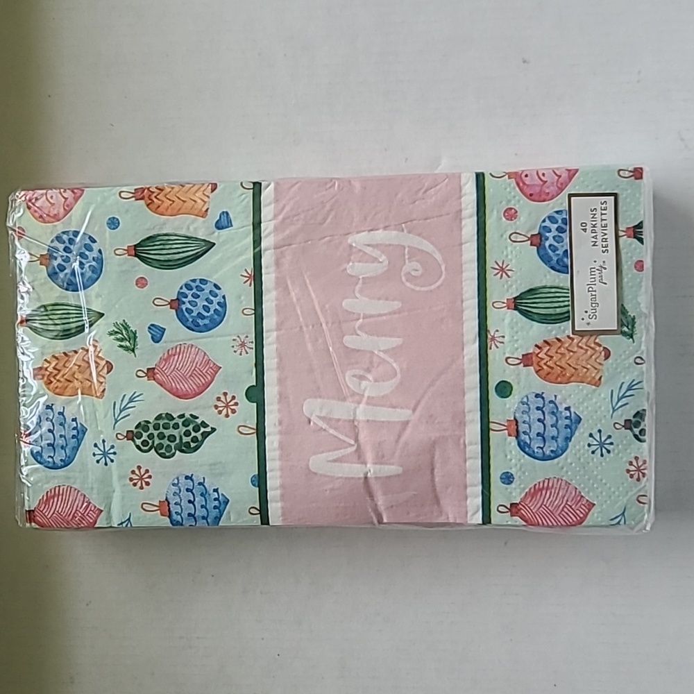 NWT SugarPlum 40 Guest Festive Disposable Napkins - Pink and Green
